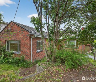 Spacious Family Home in the Balwyn High School Zone - Photo 2