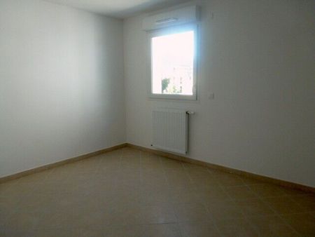 Appartement À Louer 2 Pièces , 44 M² - Photo 4