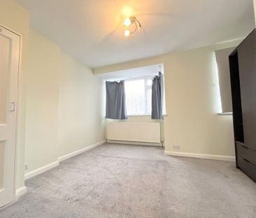 Semi Detached House - Photo 6