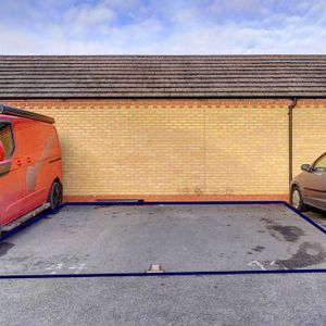 4 bedroom property to rent - Photo 3