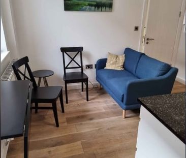 1 Bed Flat, Garrard House, RG1 - Photo 4