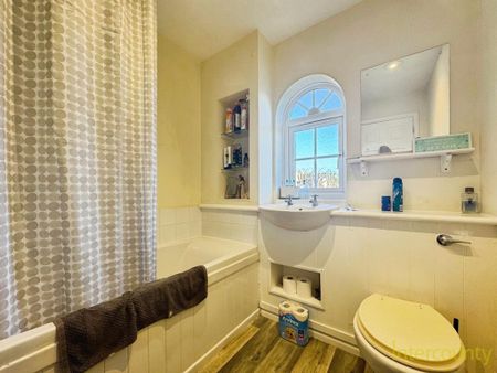 2 bedroom semi-detached house to rent - Photo 5