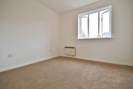 Old School Place, Woking, Surrey, GU22 9LY - Photo 2