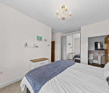 Edgewater Place, Nightingale Court Edgewater Place, WA4 - Photo 3