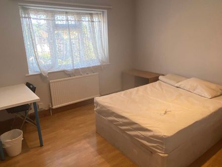 Double Room in Woolwich, London - Photo 3