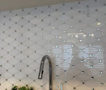 For Lease - 208 Huguenot Road, Oakville, Ontario - Photo 5