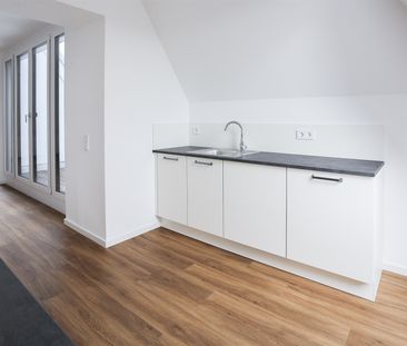 Dachgeschoss-Komfort mit Terrasse, sep. Küche und Tageslichtbad *Of... - Foto 4
