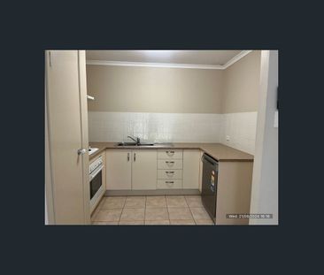 Tidy 2 bedroom in Kallangur - Photo 3