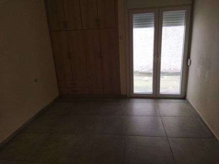 Studio/Γκαρσονιέρα για ενοικίαση Κέντρο (Λάρισα) - Photo 2