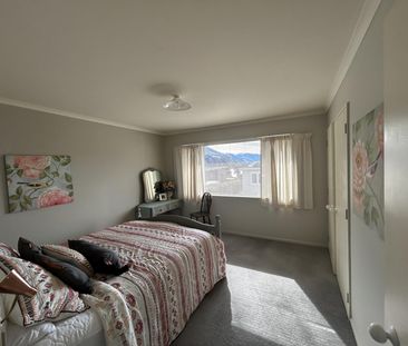Lake Hawea Retreat - Photo 1