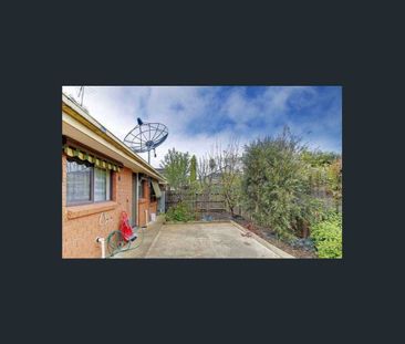 Stunning Unit in a Perfect Location! - Photo 5