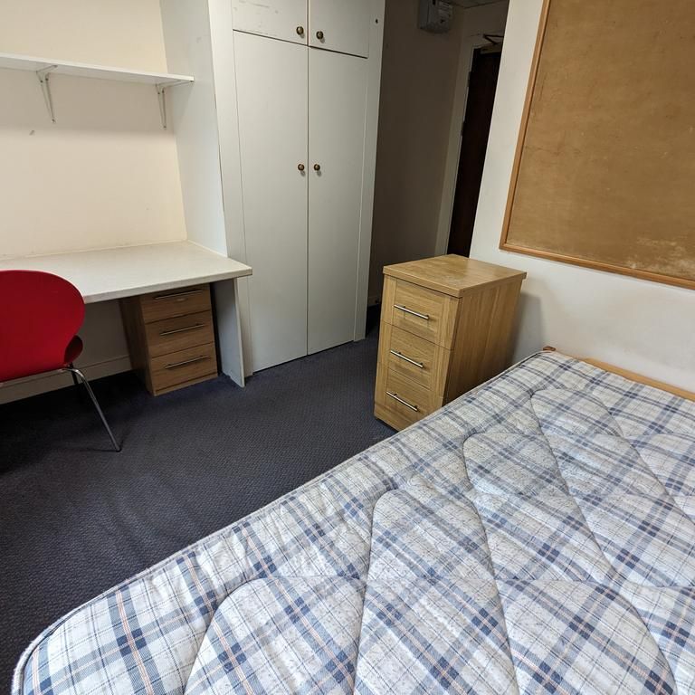 1 bedroom bedsit to rent - Photo 1