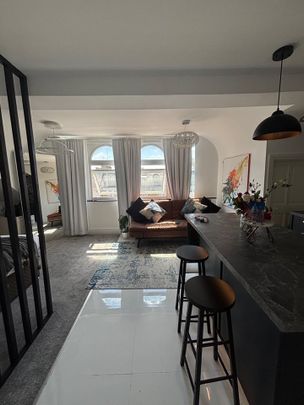 Studio Flat, Sinclair Road, W14 - Photo 1