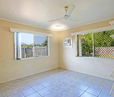 Corner-positioned home close to city conveniences - Photo 3