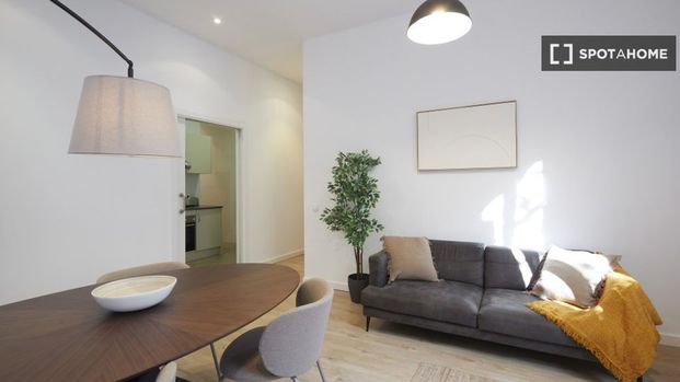 2 room luxury Flat for rent in Barcelona, Spain - Photo 1