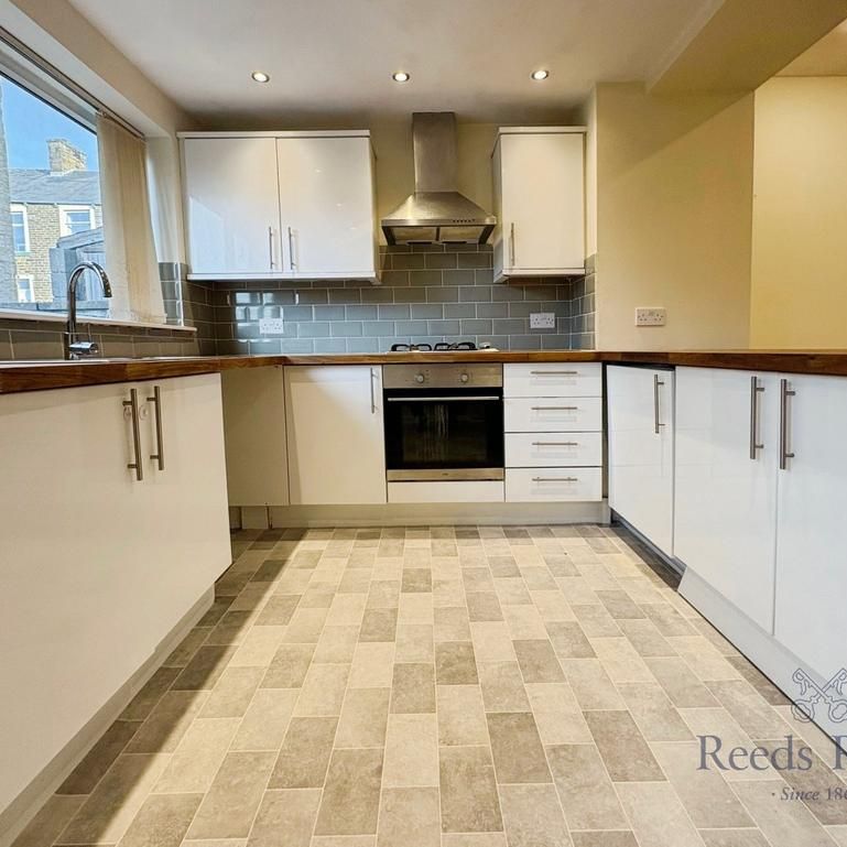 2 bedroom terraced house to rent - Photo 1