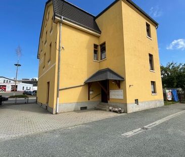 Dachgeschosswohnung in Fraureuth mit Einbauküche - Photo 6