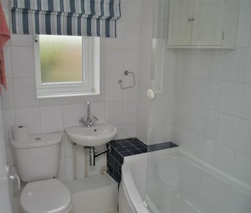 1 bedroom end of terrace house to rent - Photo 2