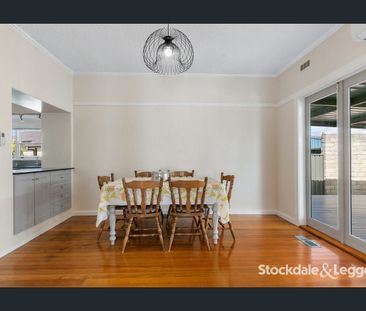 Charming Home! - Photo 1