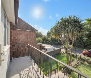 Pevensey Close, Isleworth, TW7 4QS - Photo 1