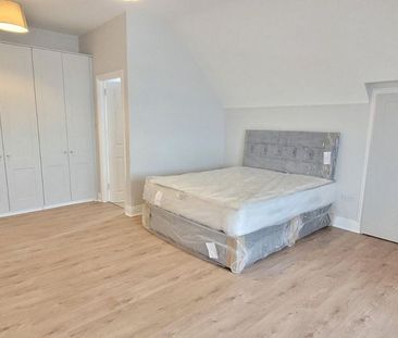 Apartment 4, 43 Strand Road, Sandymount, Dublin 4 - Photo 2