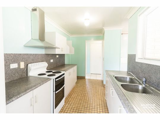 15 Shillam Street, Kawana - Photo 1