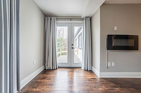 For Lease - 40 Birch Hill Lane, Oakville, Ontario - Photo 2