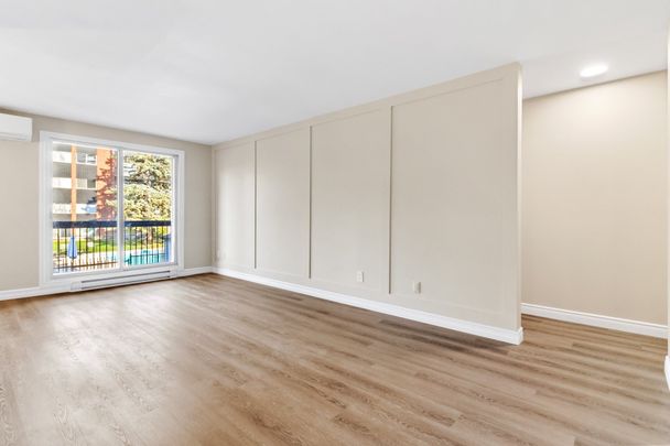 5025 Boul. des Sources, #301 - Photo 1