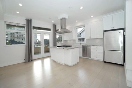 2376 Marine Drive, West Vancouver - Photo 2