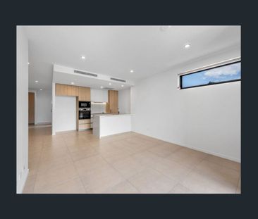 Elevated Living in the Heart of Stones Corner - Photo 6