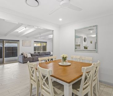 12 Cannington Place, Helensvale, QLD 4212 - Photo 3