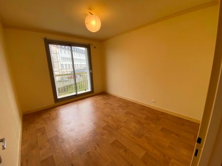 A Louer. Libre immédiatement. Quimper proche Centre-Ville. Appartement T3 Agréable avec Balcon ! - Photo 3