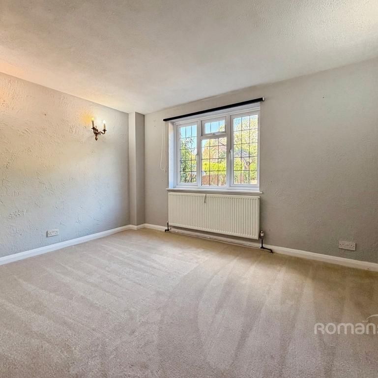 4 bedroom detached house to rent - Photo 1