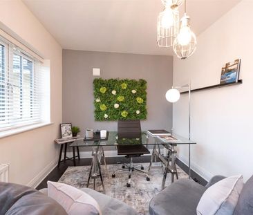 Meadows Drive, Camberley, Surrey, GU15 - Photo 2