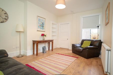 3 bedroom terraced house to rent - Photo 2