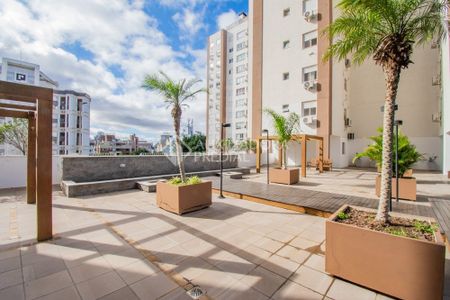 Apartamento com 2 quartos e 74m² para alugar em Boa Vista, Porto Alegre. - Foto 5