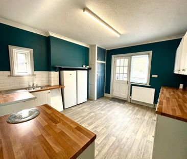 3 bedroom maisonette to rent - Photo 5