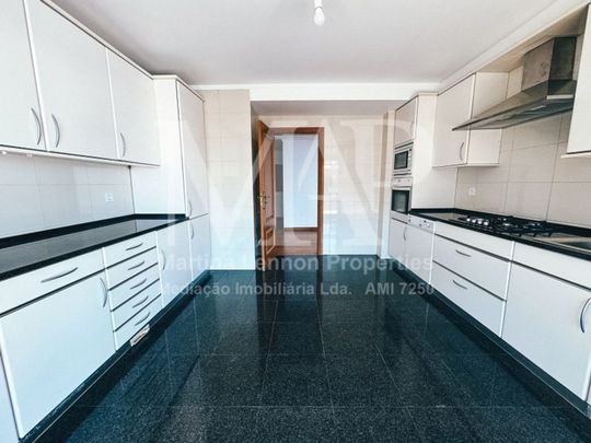 Luxury Flat for rent in Paco de Arcos (Paco de Arcos), Oeiras, Lisbon - Photo 1