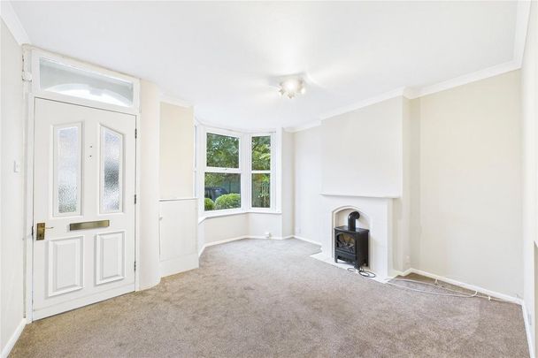 2 bedroom end of terrace house to rent - Photo 1