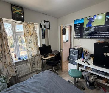 House share to rent - Photo 6