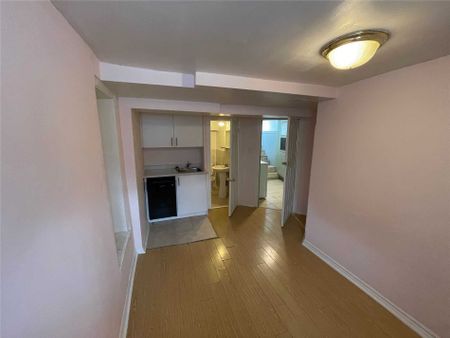 For Lease - 87 Steeles Avenue Unit# UNIT 'A', Toronto, Ontario - Photo 5