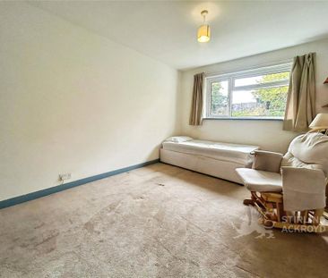 4 bedroom semi-detached house to rent - Photo 2