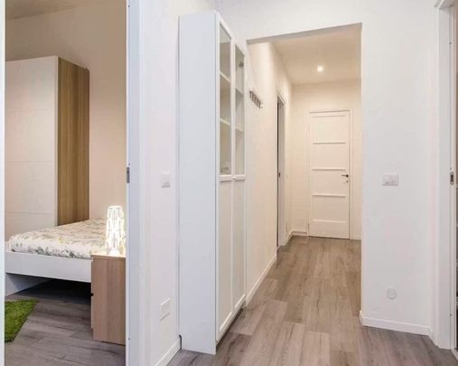 Via Melchiorre Gioia, Milan, Lombardy 20124 - Photo 1