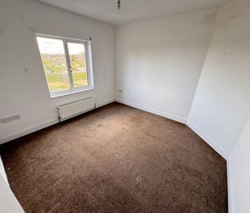 3 bedroom detached house to rent - Photo 4