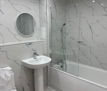 2 Bed Flat, Perth Road, IG2 - Photo 3
