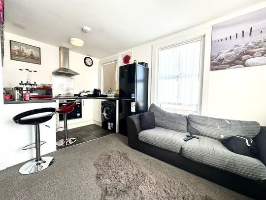 1 bedroom flat to rent - Photo 1