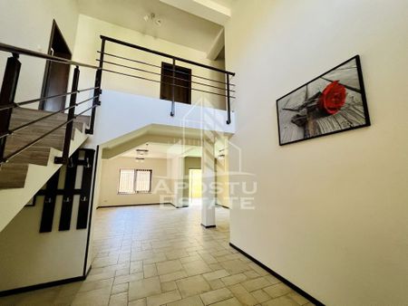 Casa cu 5 camere,2 bai, , ideala pentru birouri , in zona... - Fotografie 5