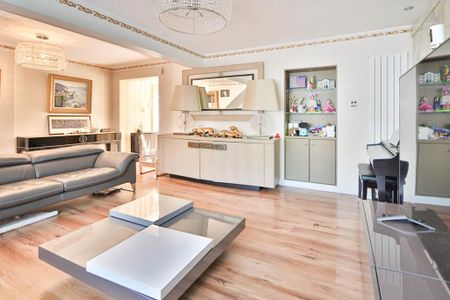 4 bedroom detached house to rent - Photo 4