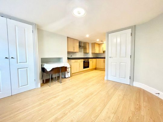 1 bedroom Studio in Milman Road, Reading - Photo 1