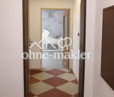 Renovierungsbedürftige Erdgeschosswohnung mit Balkon und Garage in ... - Photo 4